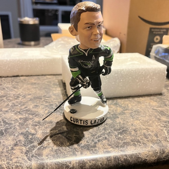 Curtis Lazar Edmonton Oil Kings Bobble head New In Box - Picture 6 of 7